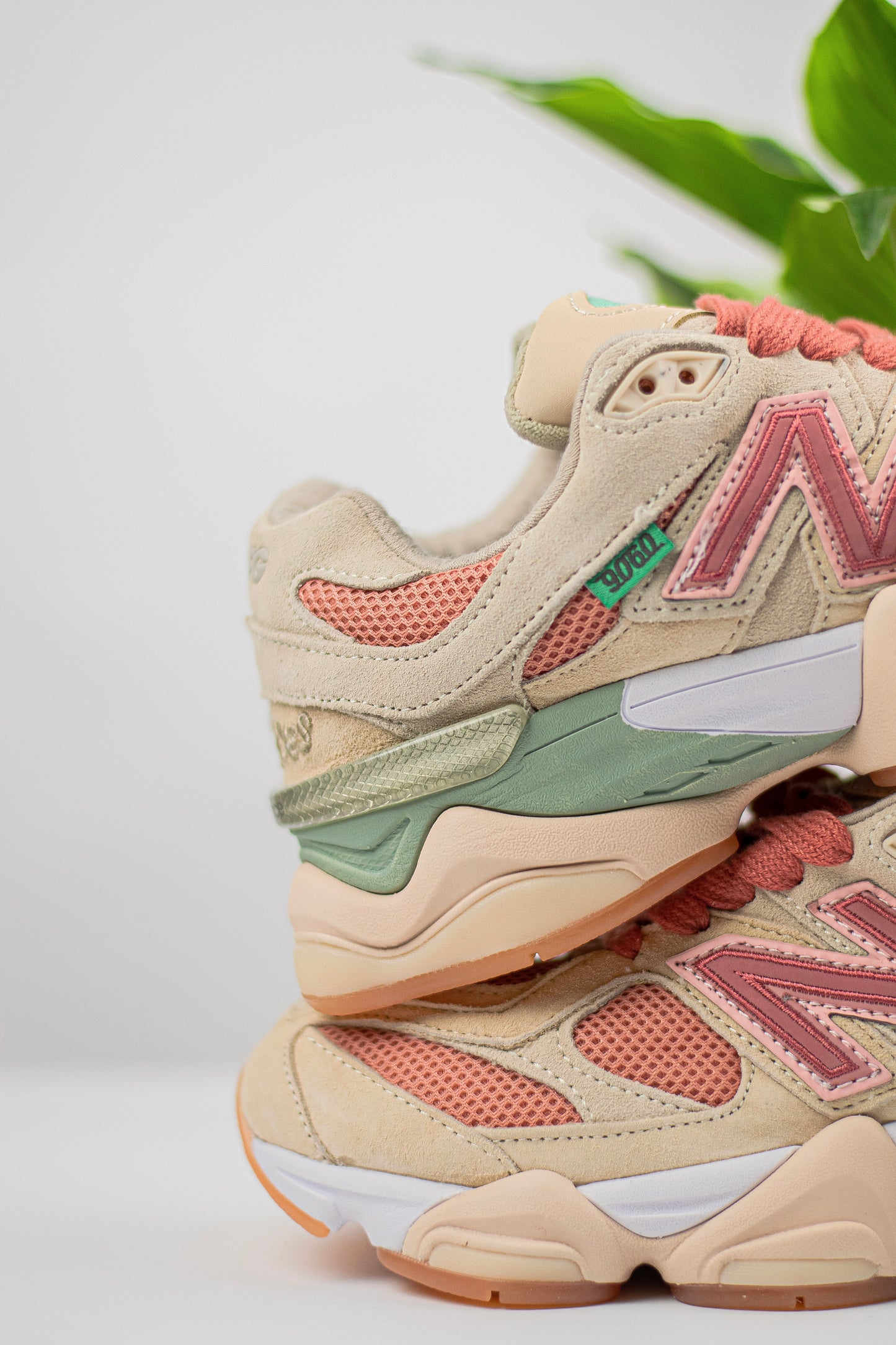 NEW BALANCE 9060
