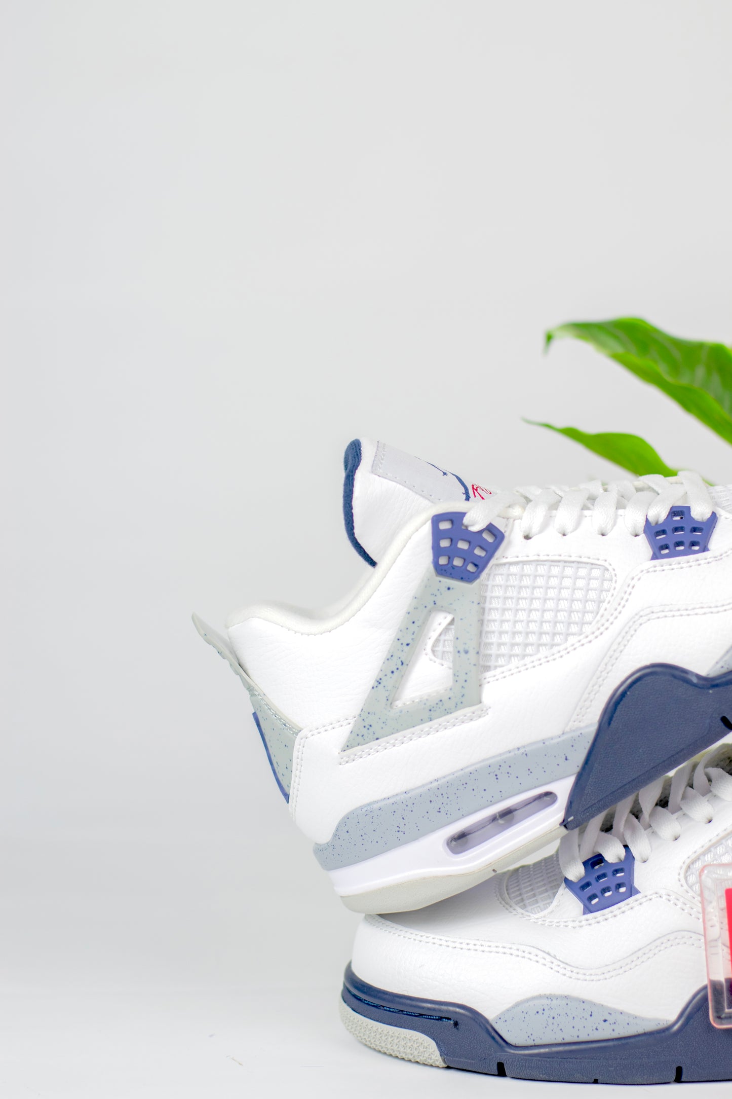 Jordan 4 midnight nevy